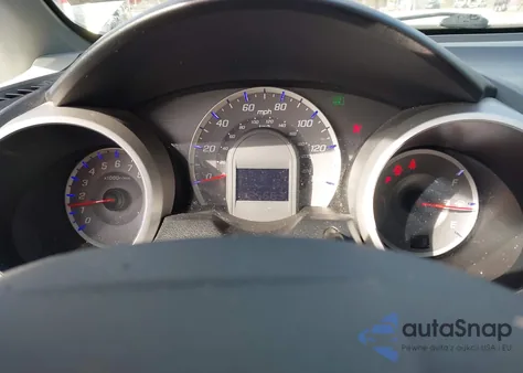 2011 Honda Fit Sport z USA, uszkodzony, nr VIN JHMGE8H55BS010415